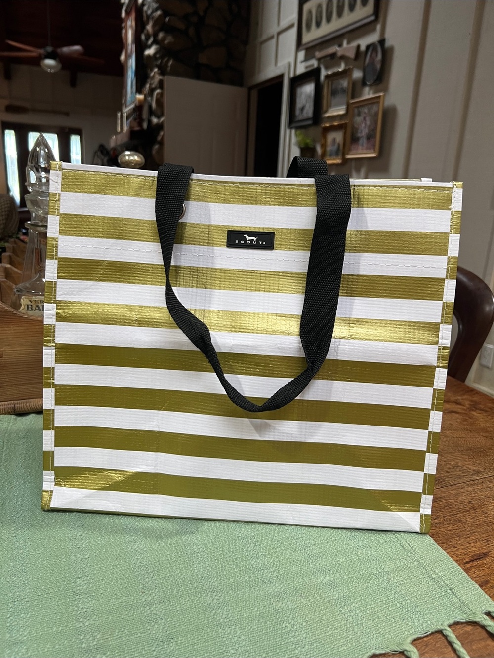 Scout Large Gift Bag in Gold Digger Colorway